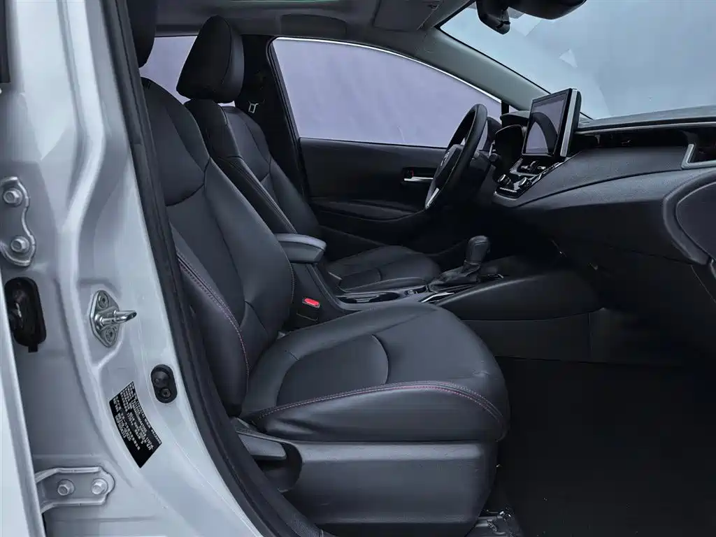 Toyota Corolla 2021 1.2T S-CVT Elite PLUS Edition фото 13