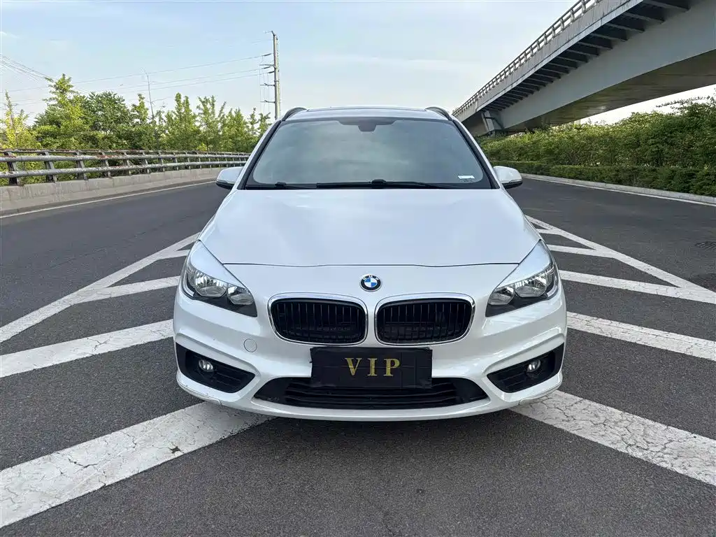 BMW 2 Series Gran Tourer 2015 218i Leading фото 2