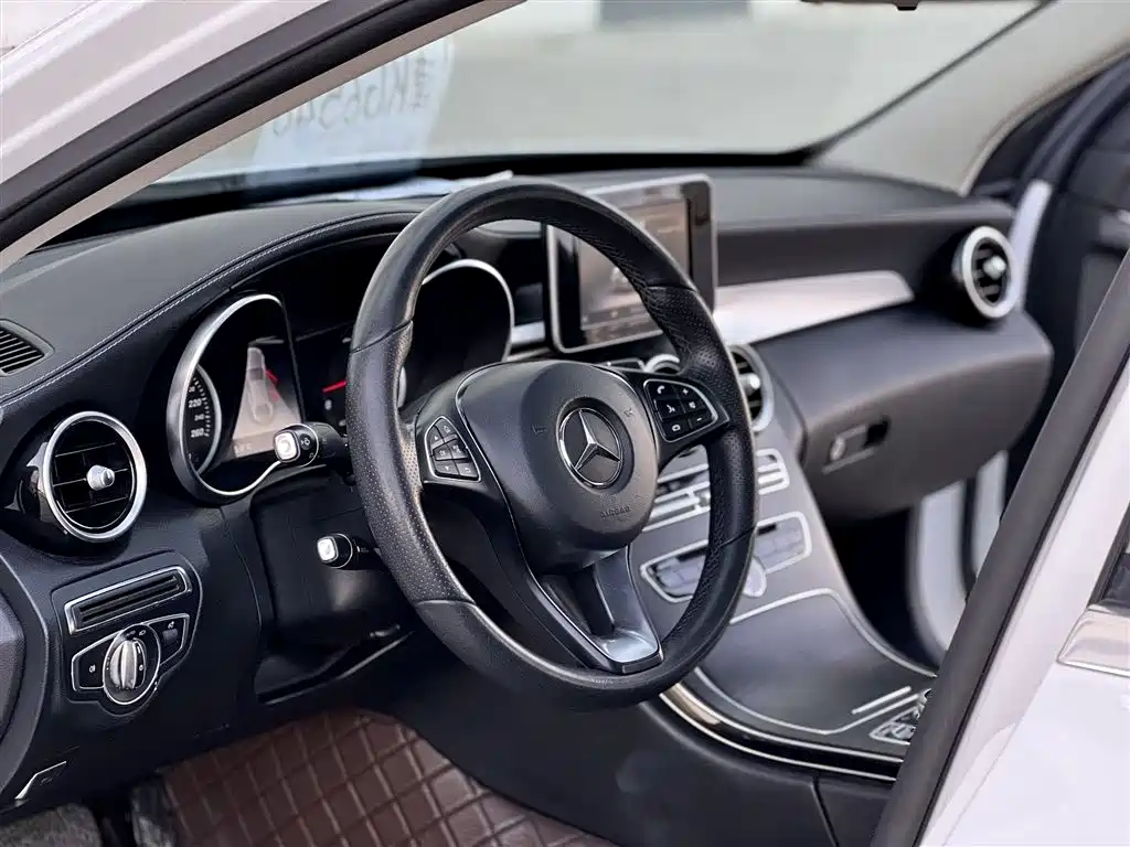 Mercedes-Benz C-Class 2018 C 200 L Sport Edition фото 11