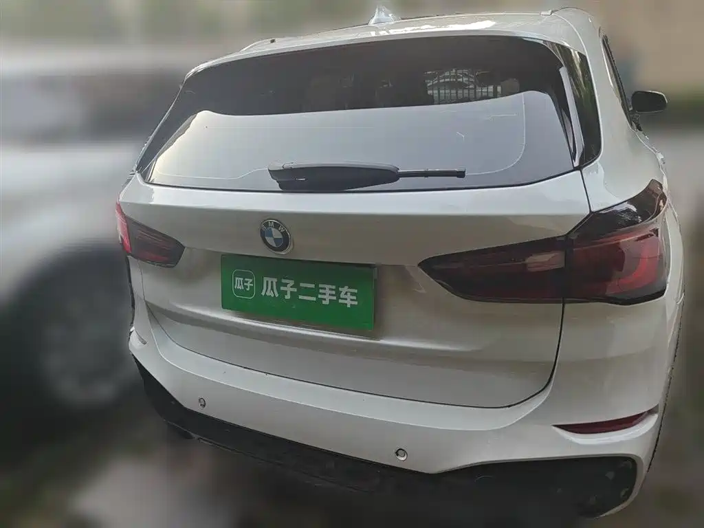 BMW X1 2018 sDrive20Li Leading Model фото 4