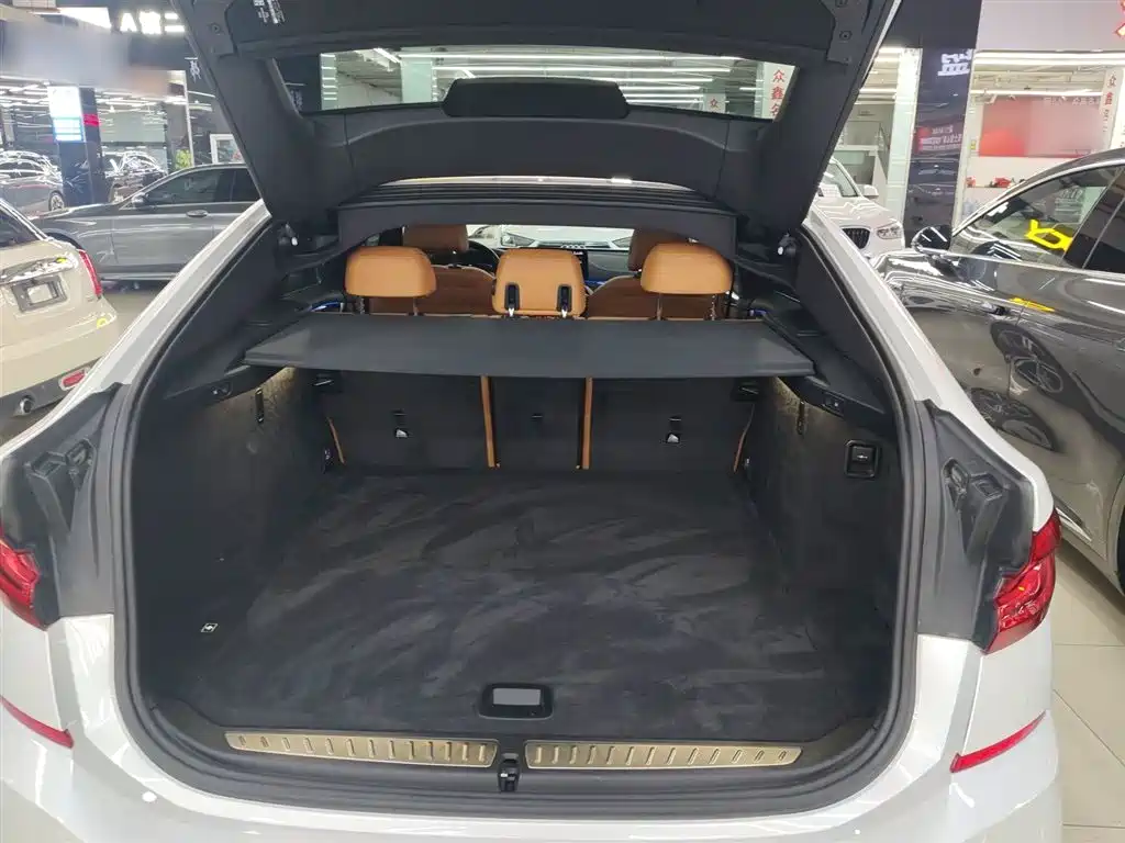 BMW 6 Series GT 2022 Model 630i M Sport Package фото 15