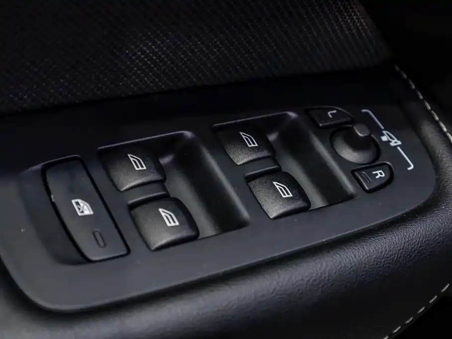 Volvo XC60 Plug-in Hybrid 2024 2024 T8 PHEV Long Range AWD Polar Night Edition