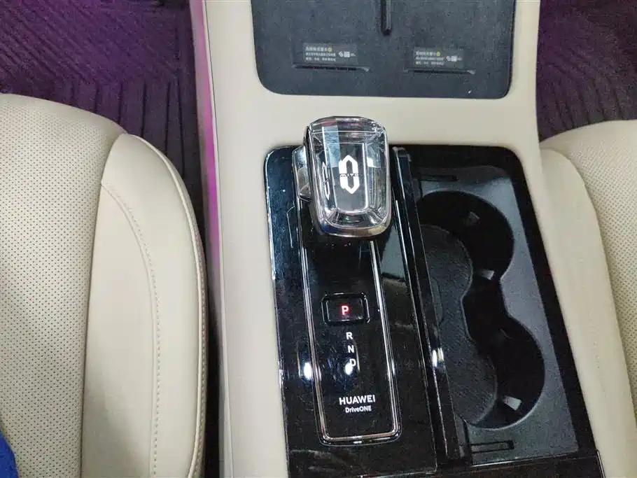 AITO Wenjie AITO M7 2024 Model 1.5T Smart Drive RWD Max 5-Seater фото 16