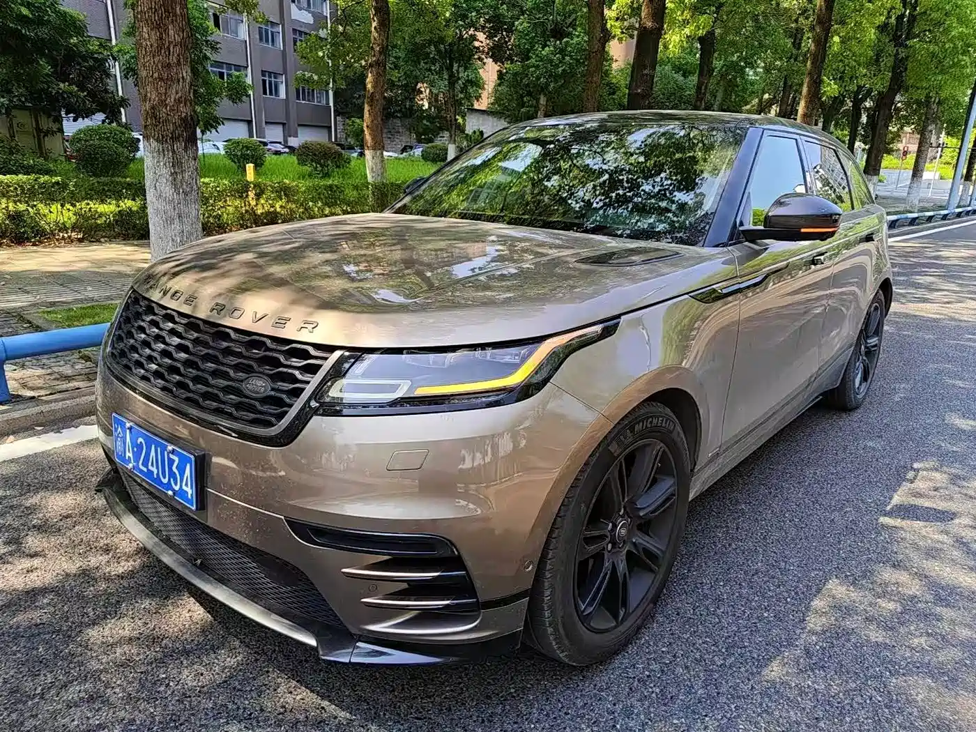 Land Rover Range Rover Velar, 2017 год