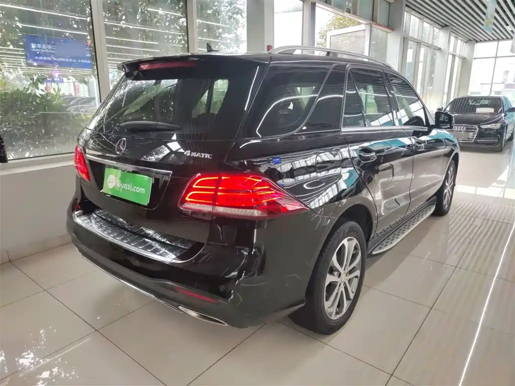 Mercedes-Benz GLE 2016 GLE 320 4MATIC Dynamic фото 7