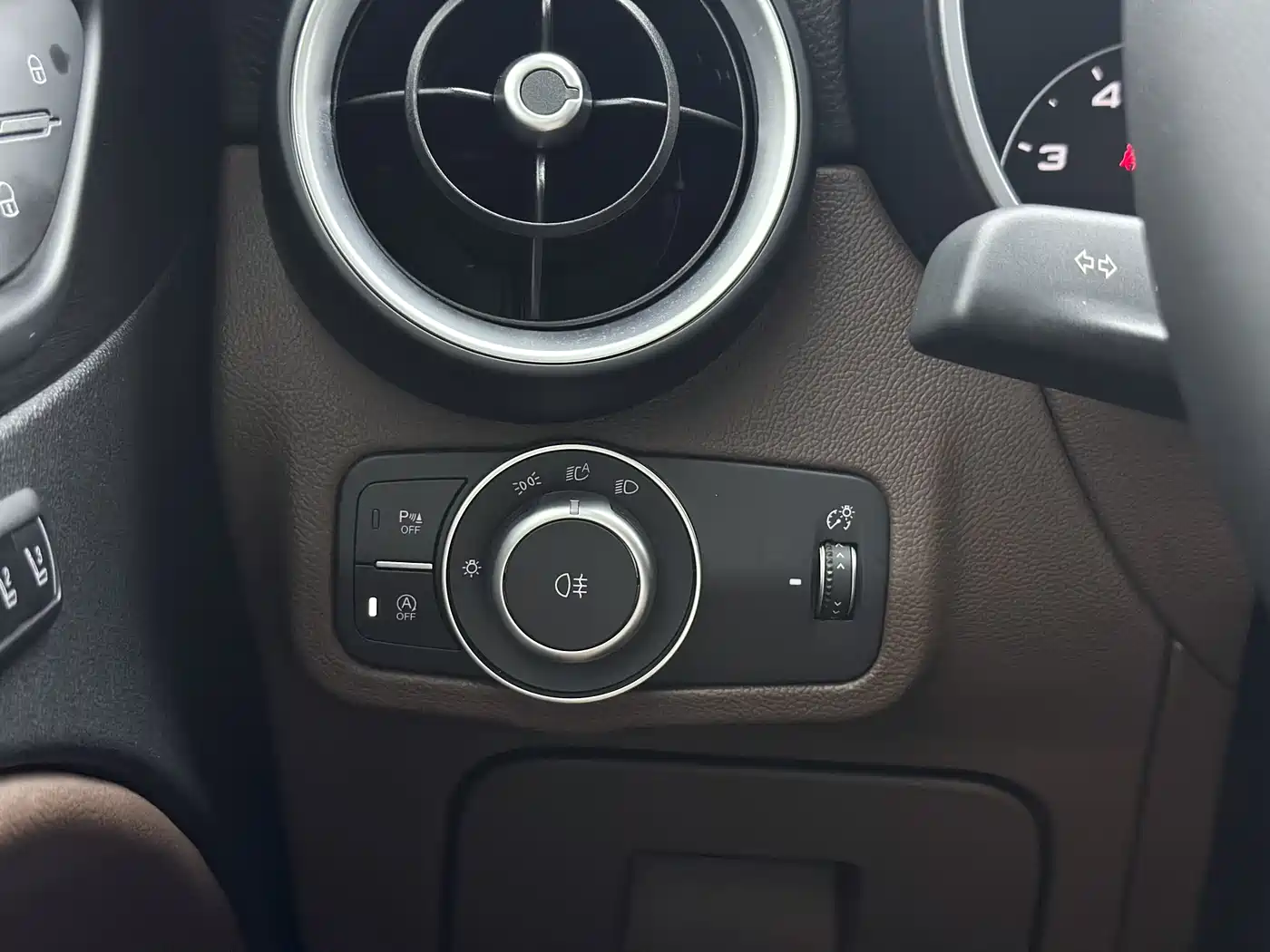 Alfa Romeo Stelvio 2019 2017 2.0T 200HP Elite