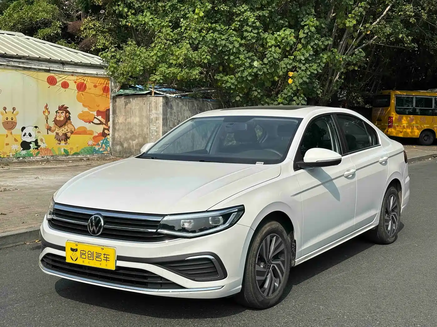 Volkswagen Bora 2025 Facelift 200TSI DSG Navigation Edition