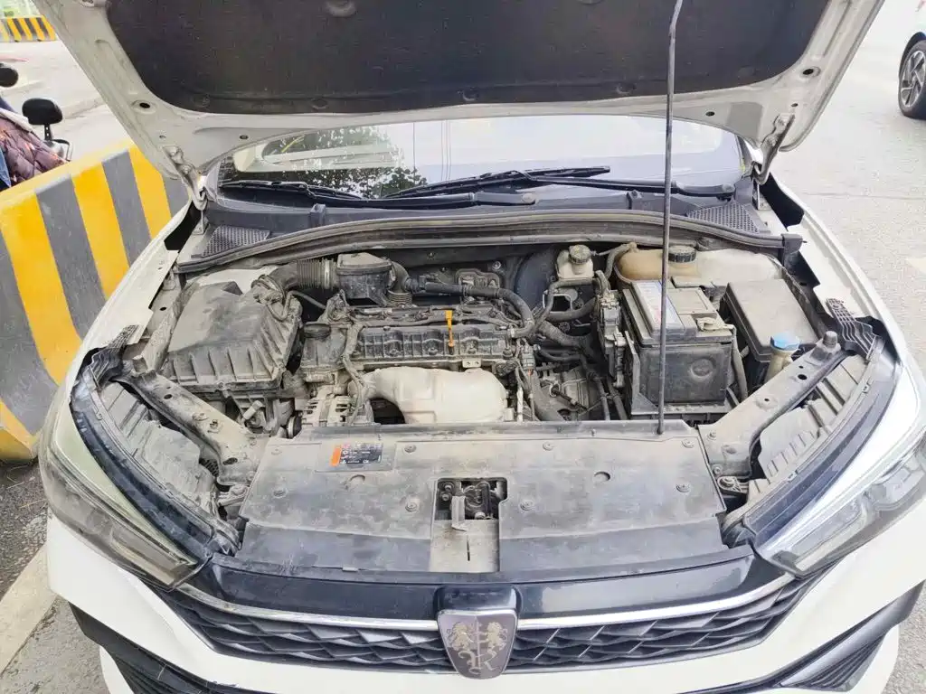 Photo 3 - Roewe i5
