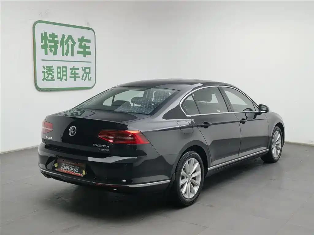 Volkswagen Magotan 2018 330TSI DSG Leading фото 2