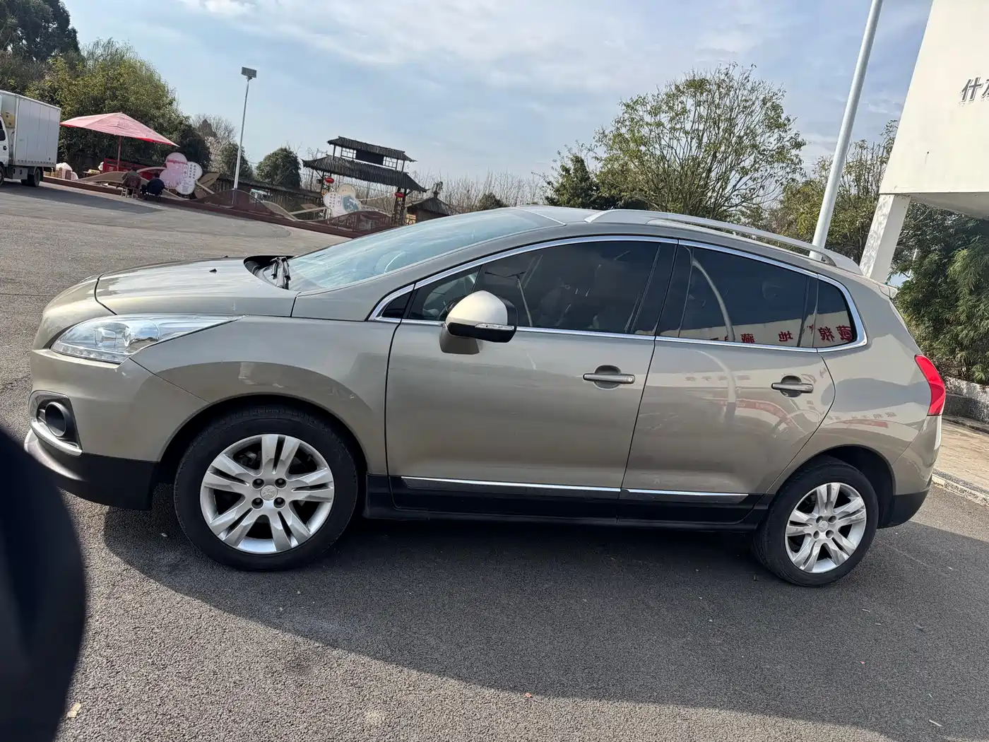 Peugeot 3008 2015 2.0L Automatic Trend Edition фото 4