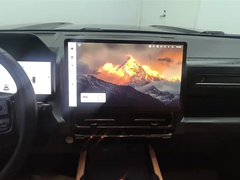 Haval Meng Long NEV 2023 Hi4 102 Explorer Edition фото 13