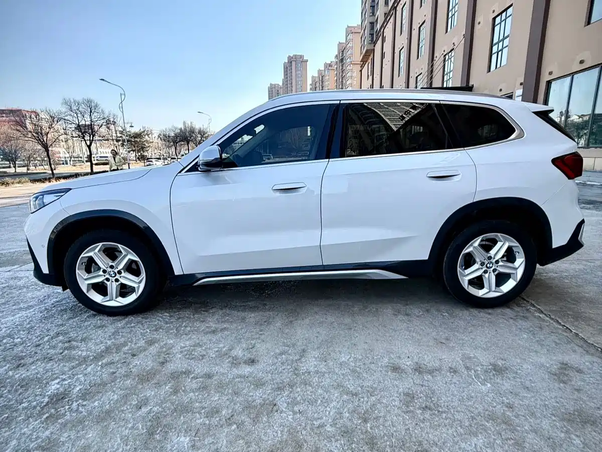 BMW X1 2023 sDrive20Li X Design Package фото 8