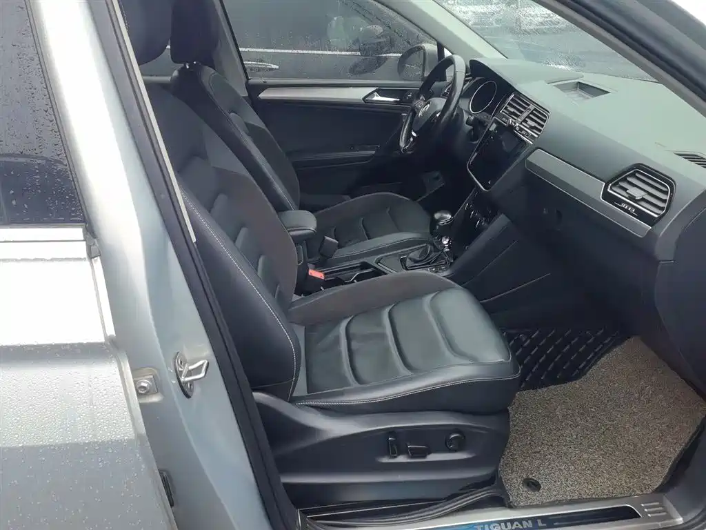 Volkswagen Tiguan L 2019 Facelift 330TSI Auto 2WD Smart Luxury China VI фото 25