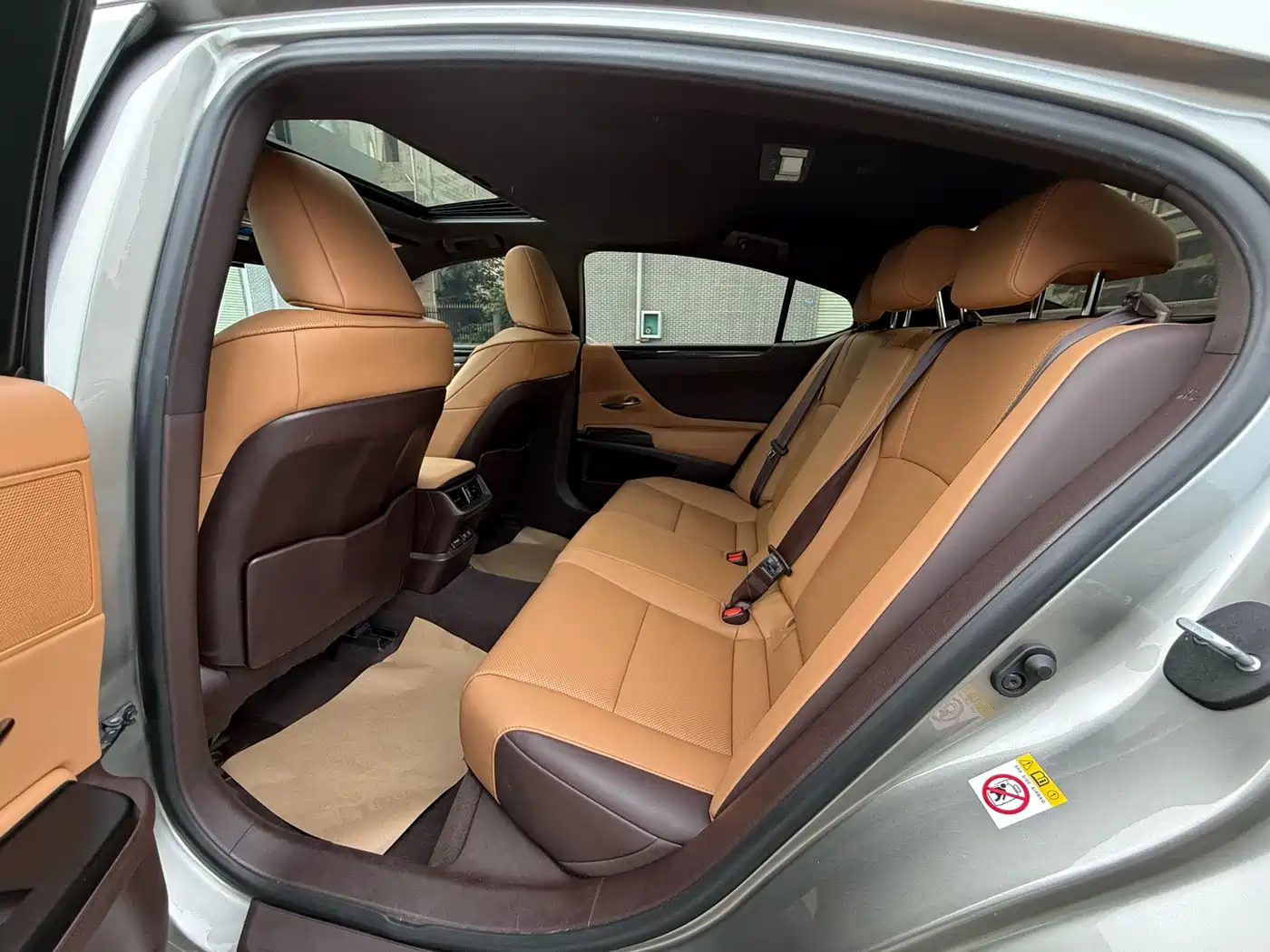 Lexus ES 2018 260 Excellence Edition China V фото 6