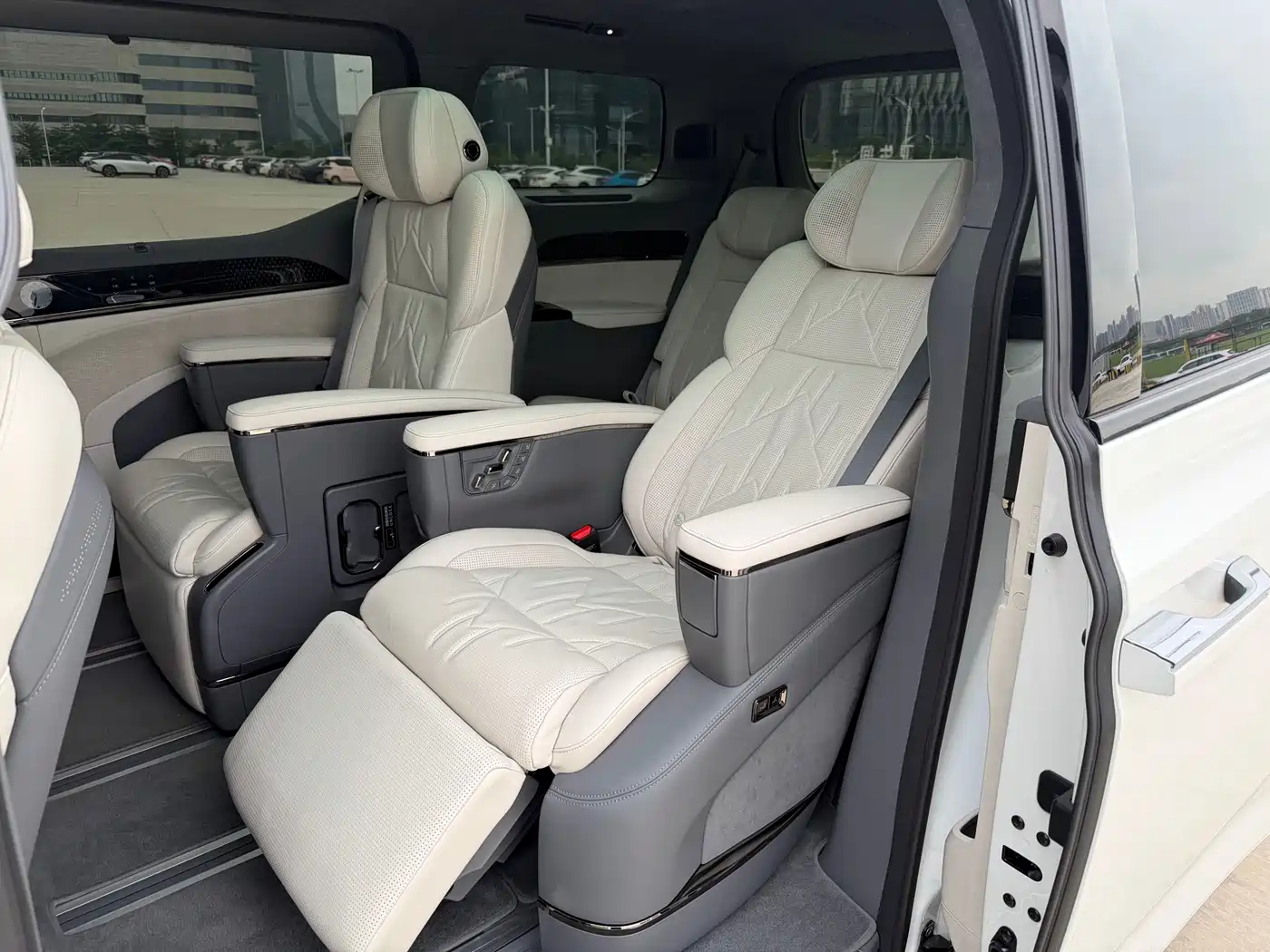 ZEEKR EXTREME KRYPTON 009