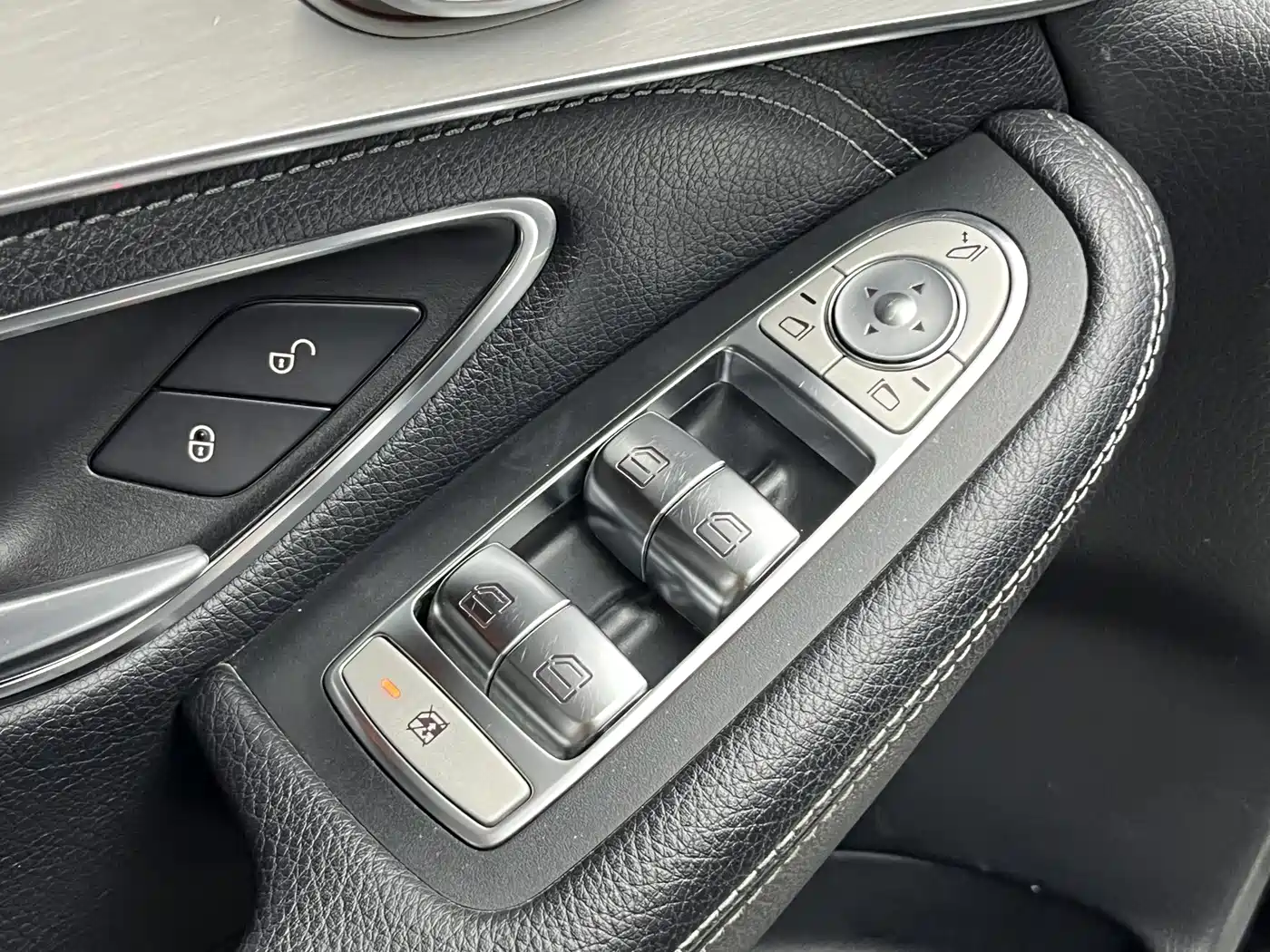 Mercedes-Benz GLC 2018 Facelift GLC 200 4MATIC фото 9