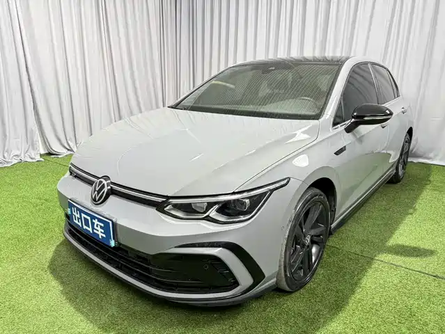 Volkswagen Golf 2021