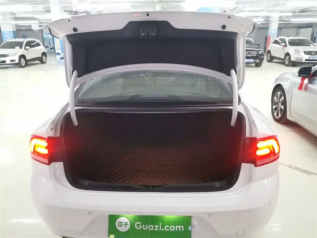Volkswagen Lamando 2018 280TSI DSG Comfort Edition фото 19