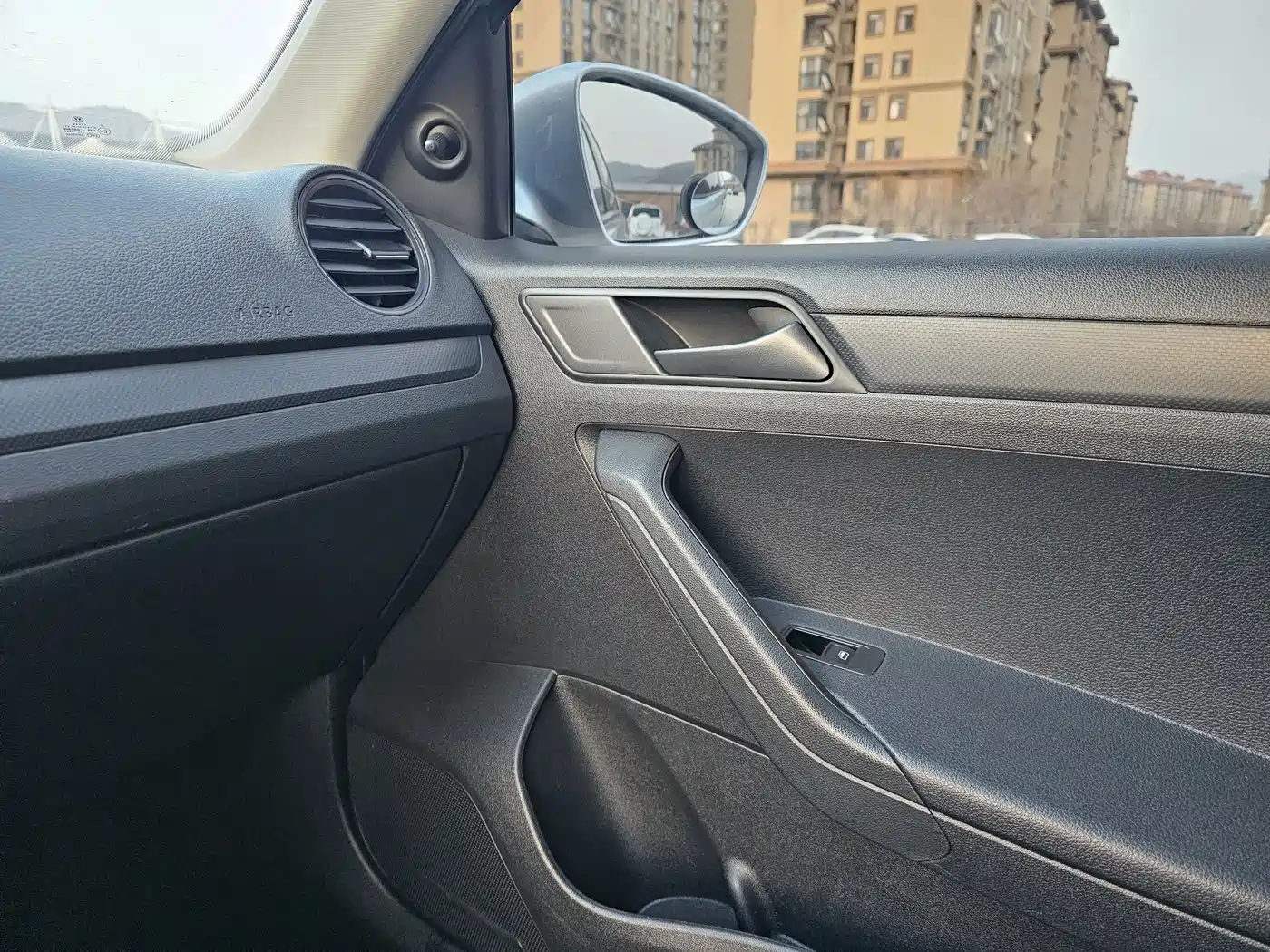 Volkswagen Jetta 2015 1.6L Auto Comfort фото 16
