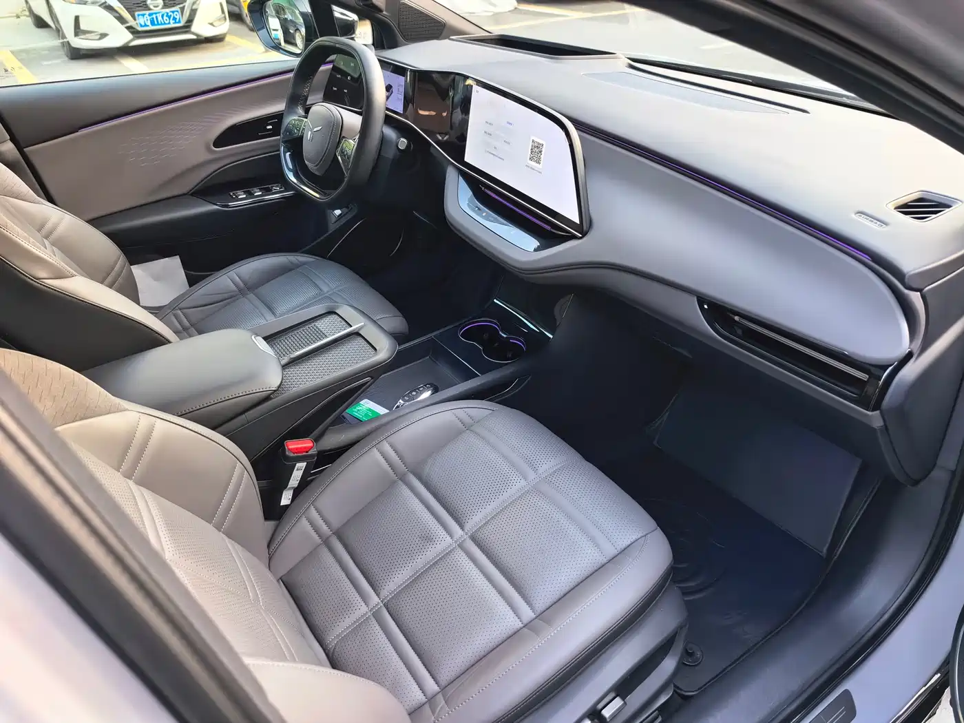 Hongqi EH7 2024 Model 760 Pro+ AWD фото 7