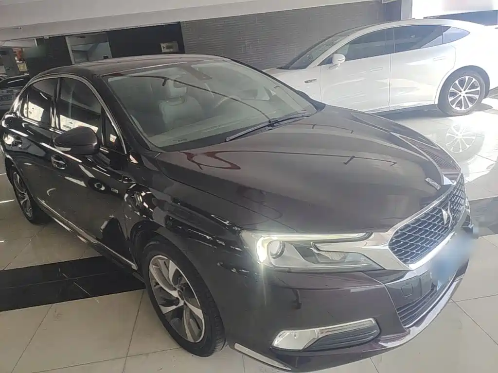 DS 5LS 2015 2014 1.6T Luxury THP160