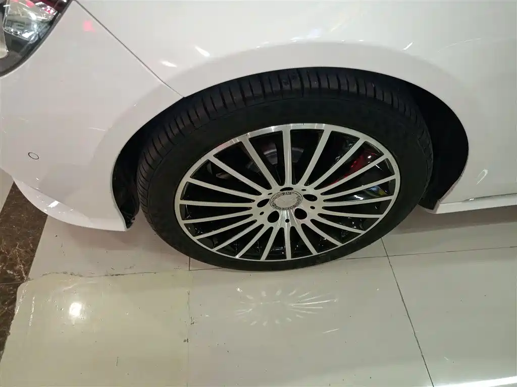 Mercedes-Benz E-Class 2015 Facelift E 260 L фото 23