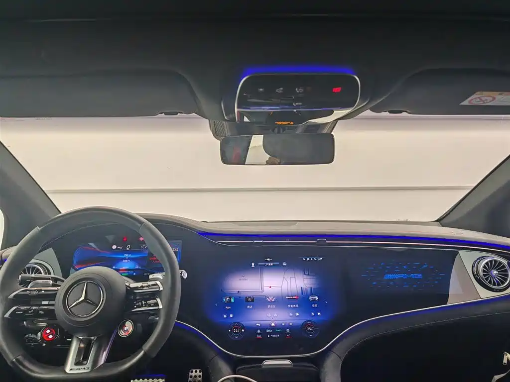 MERCEDES-BENZ EQE AMG