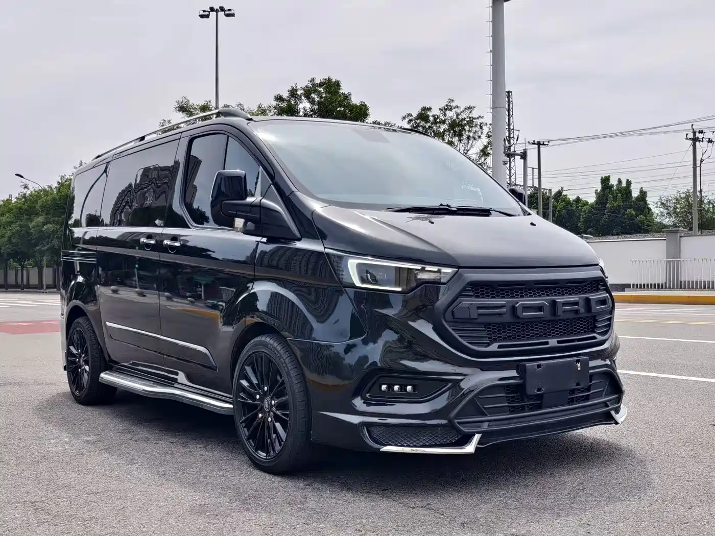 Juntian Granvia 2024 2025 High Roof 2WD Starlight Edition