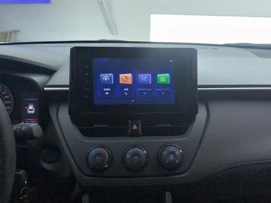 Toyota Corolla Cross 2022 2.0L Pioneer Edition фото 13