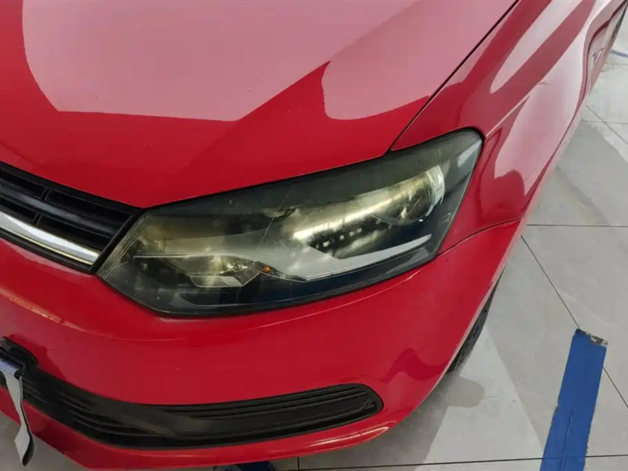 Volkswagen Polo 2016 1.4L Automatic Trend фото 5