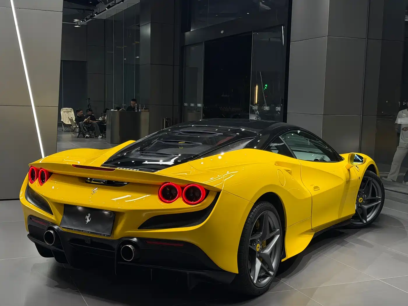 Ferrari F8 2019 Tributo 3.9T V8 фото 4