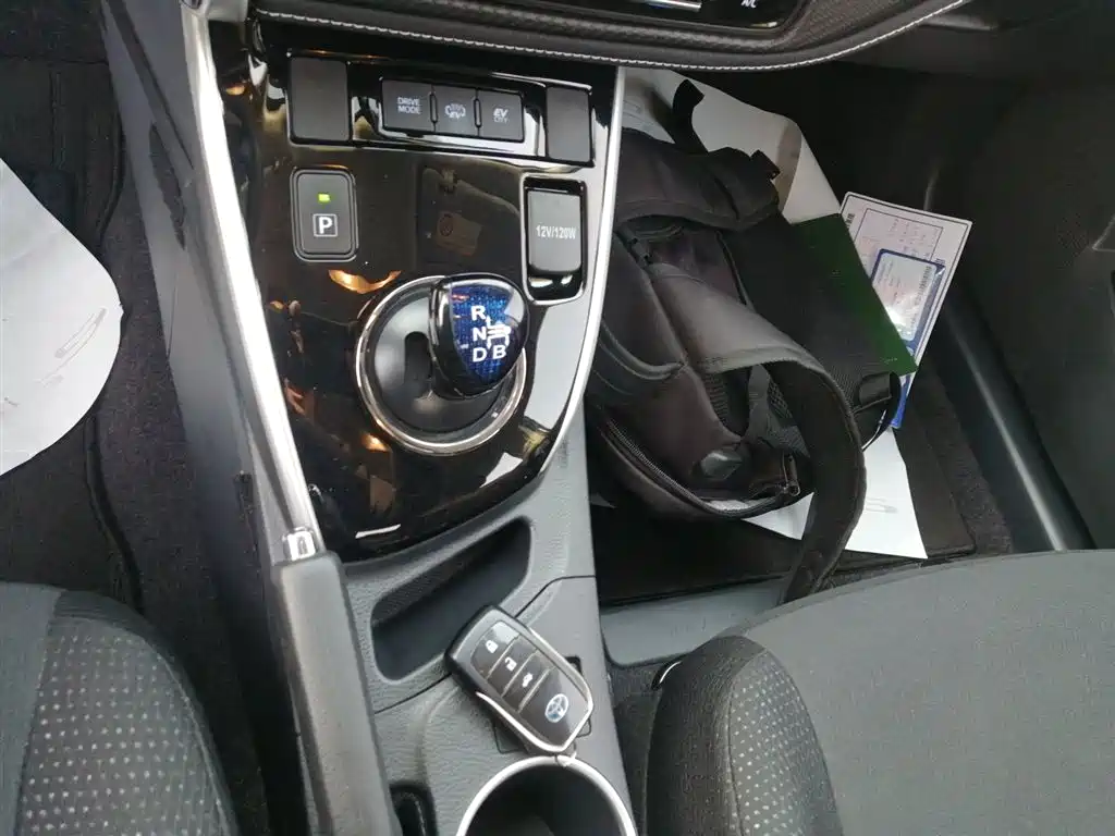 Toyota Levin Twin Engine E+ 2019 1.8PH GS E-CVT Elite Edition фото 6