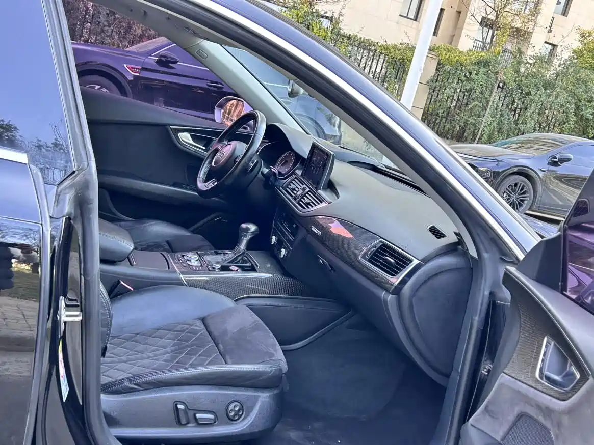 Audi S7 2013 4.0 TFSI quattro фото 11