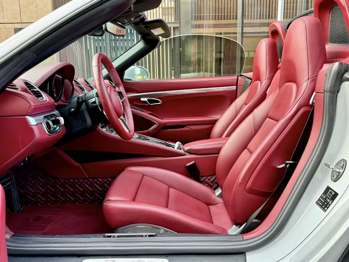 Porsche 718 2018 Boxster 2.0T фото 6