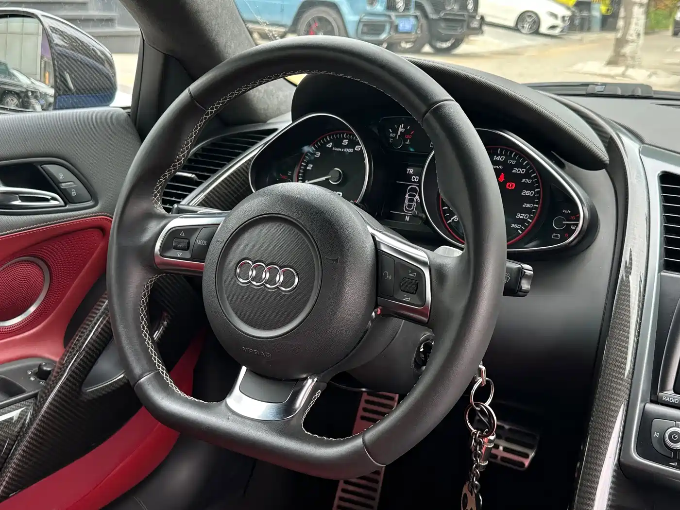 Audi R8 2010 2010 5.2 FSI quattro