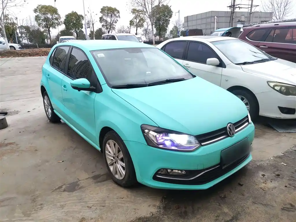 Volkswagen Polo 2014 1.4L Automatic Comfort Edition фото 22