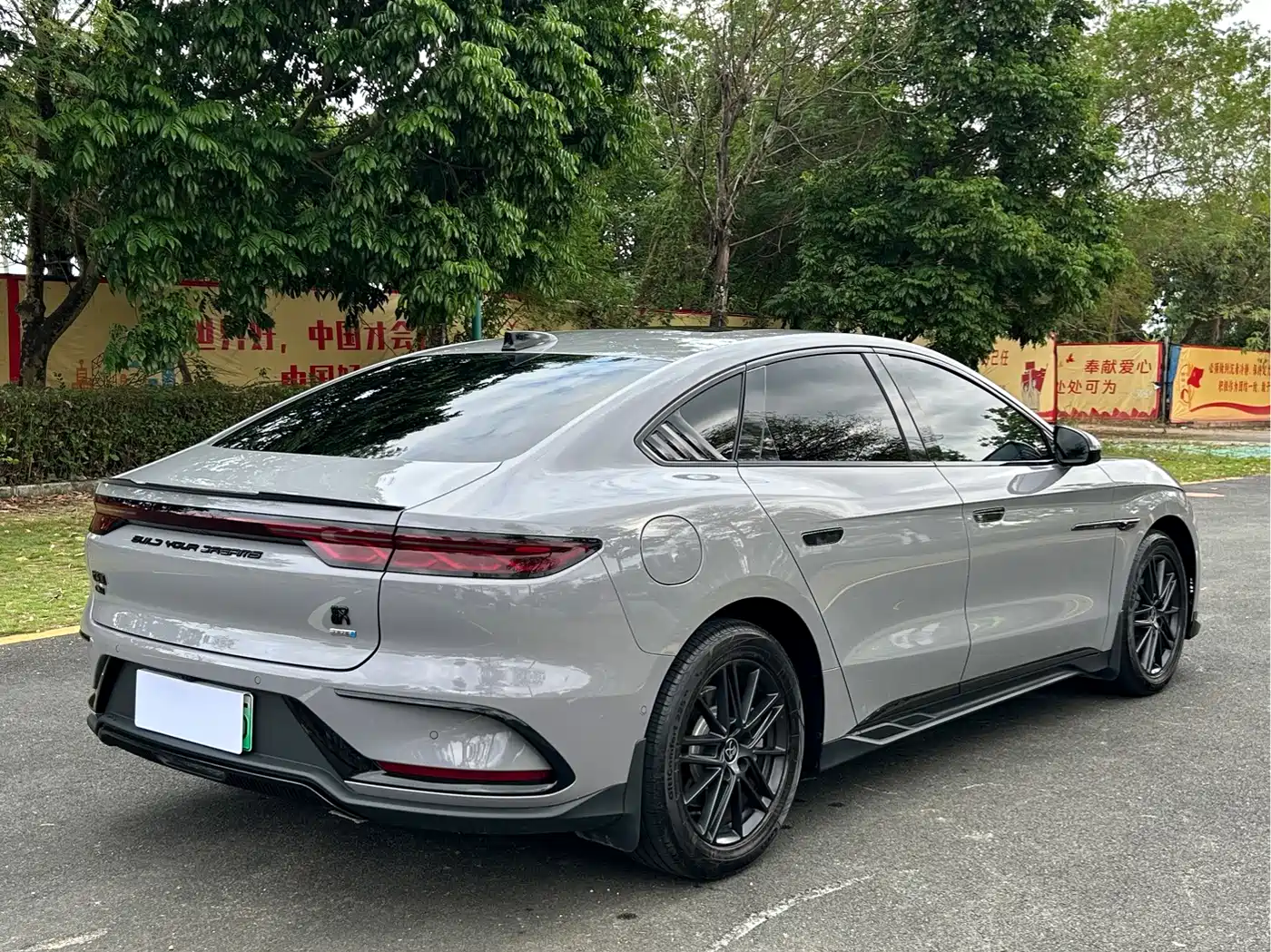 BYD Han 2026 2026 DM-i Intelligent Driving Edition 245KM Navigation Edition
