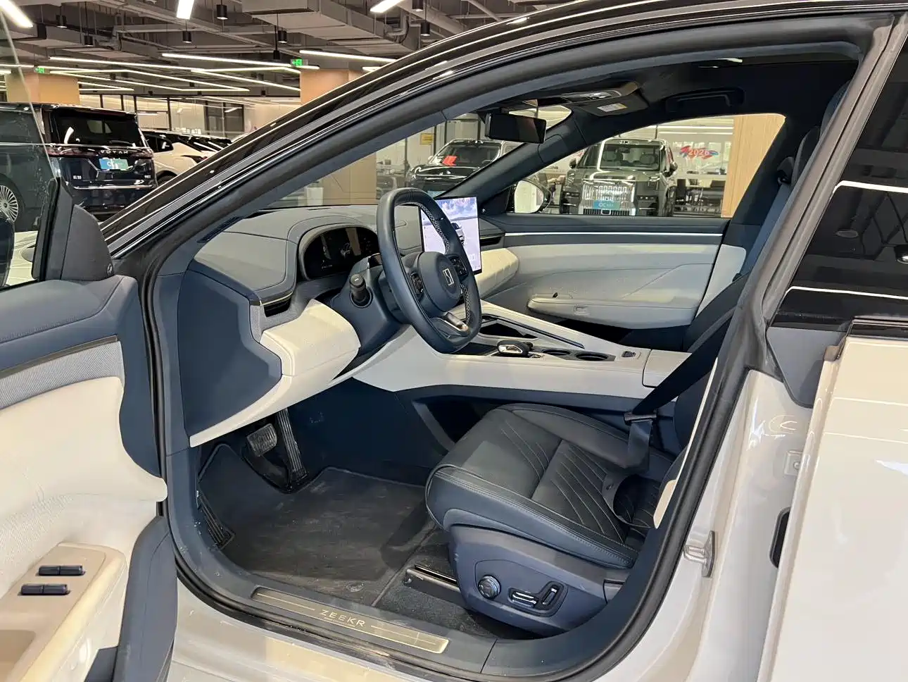 ZEEKR EXTREME KRYPTON 001