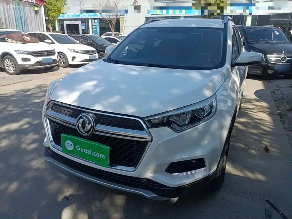 Dongfeng Fengdu MX5 2018 2016 1.4T Manual Luxury Edition
