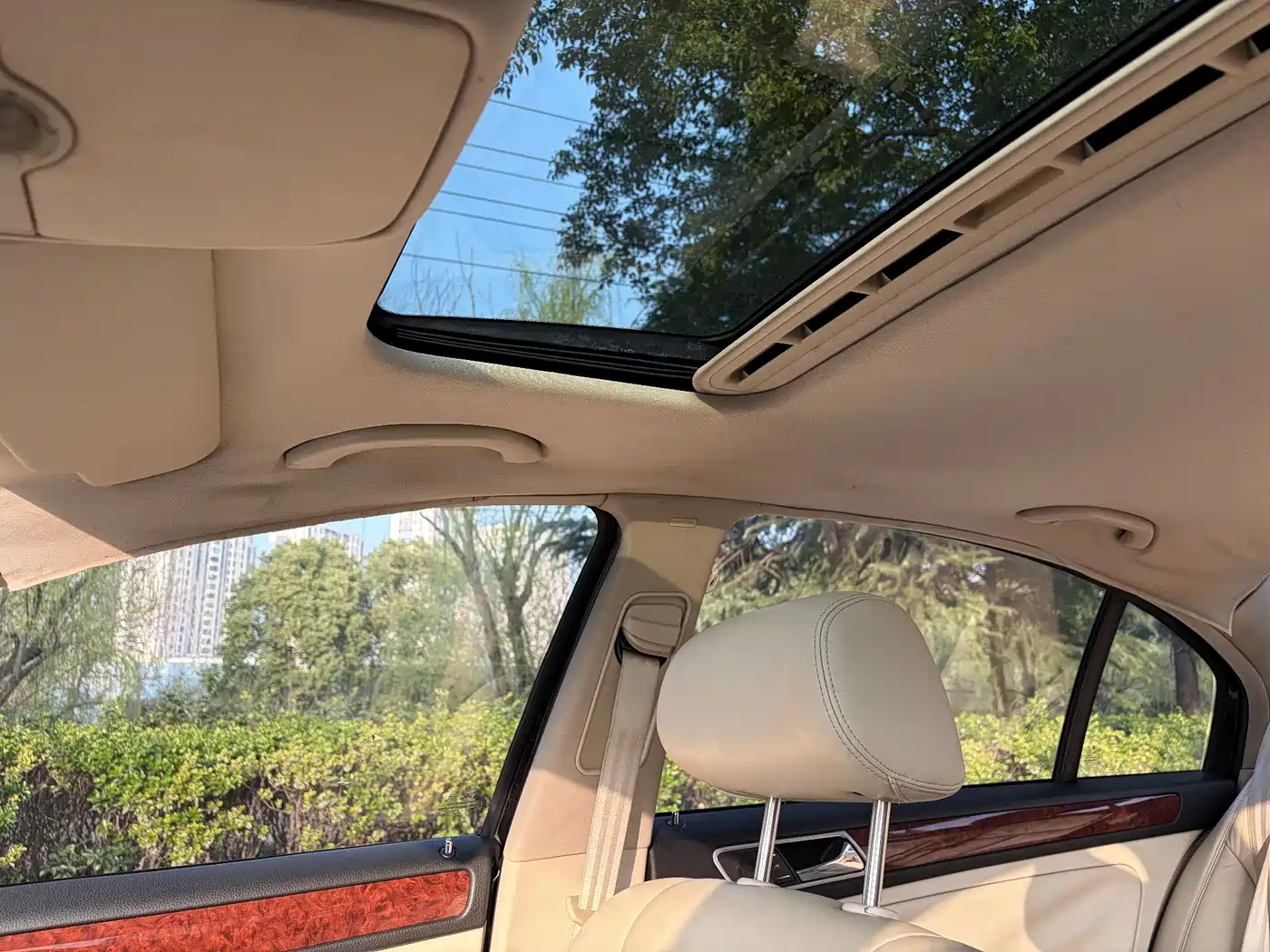 Volkswagen Passat Lingyu 2009 1.8T Automatic Luxury фото 15