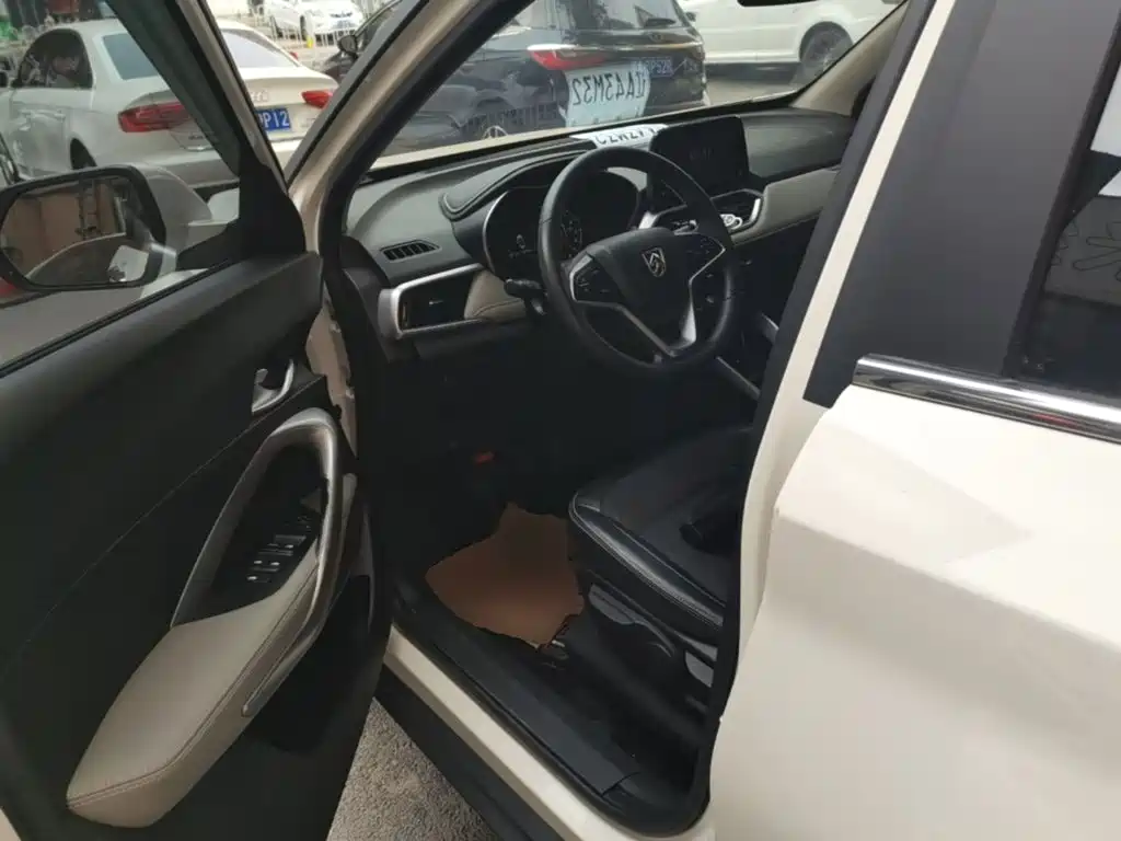 Baojun 510 2018 2017 1.5L Manual Fashion