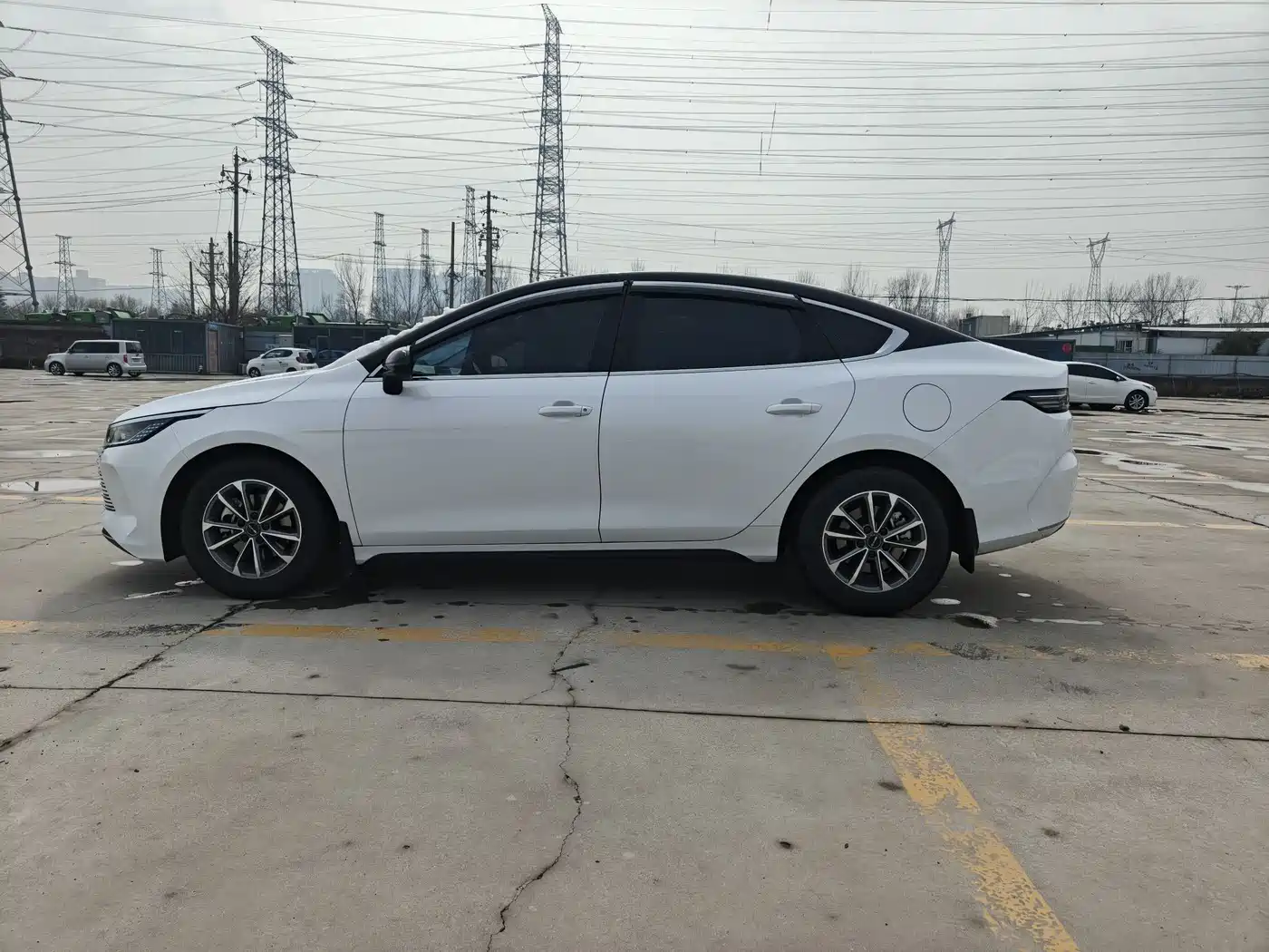 BYD Destroyer 05 2024 Glory Edition DM-i 55KM Luxury фото 10