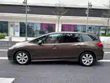 Фото 3 - Honda Jade