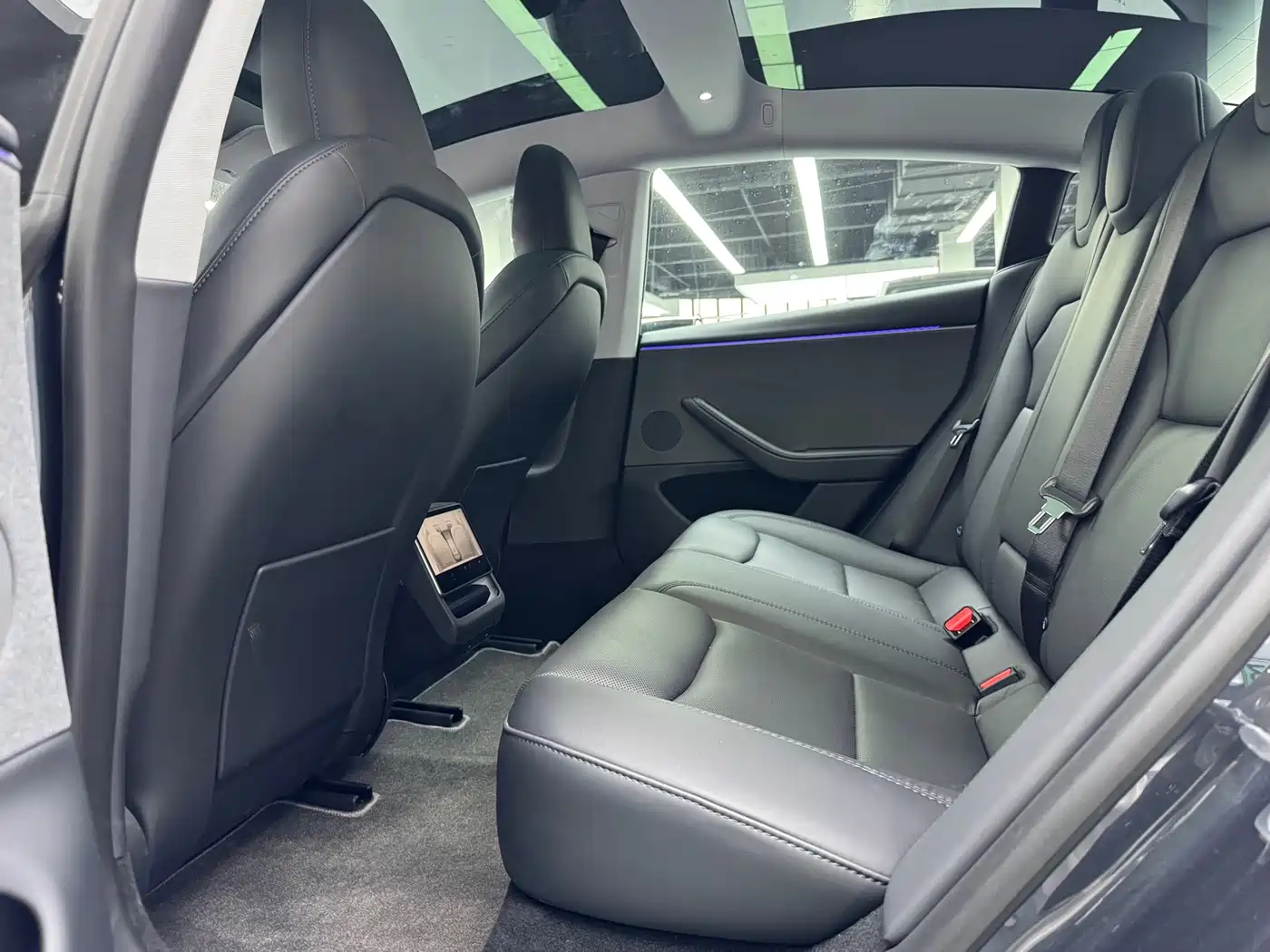 Tesla Model 3 2026 2025 Model Rear-Wheel Drive Edition