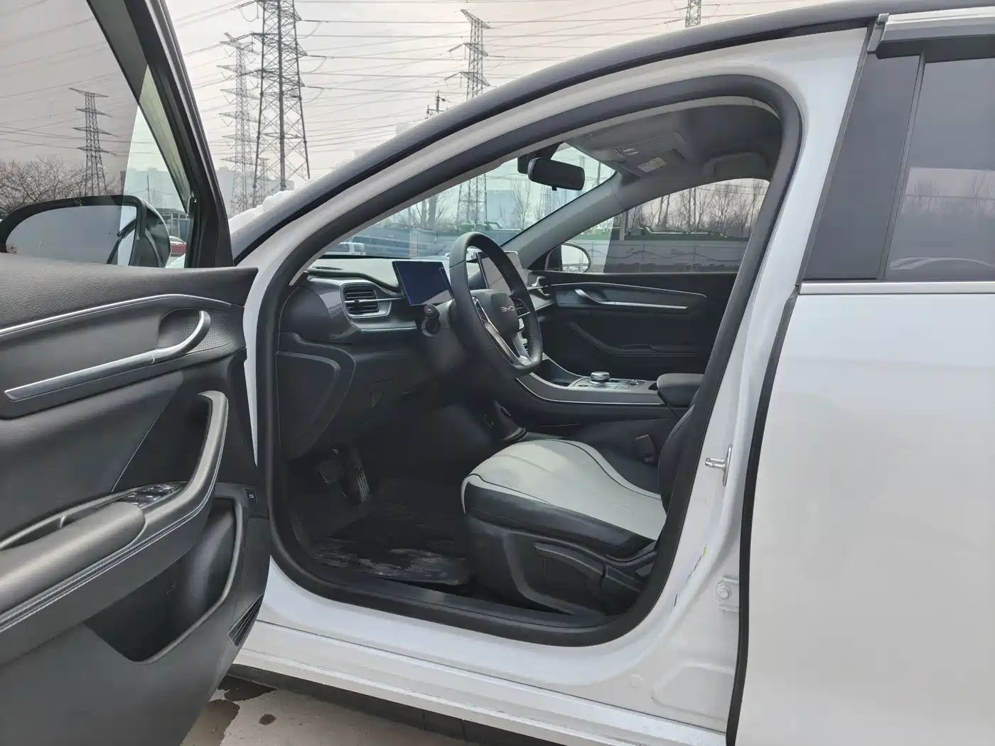 BYD Destroyer 05 2024 Glory Edition DM-i 55KM Luxury фото 4