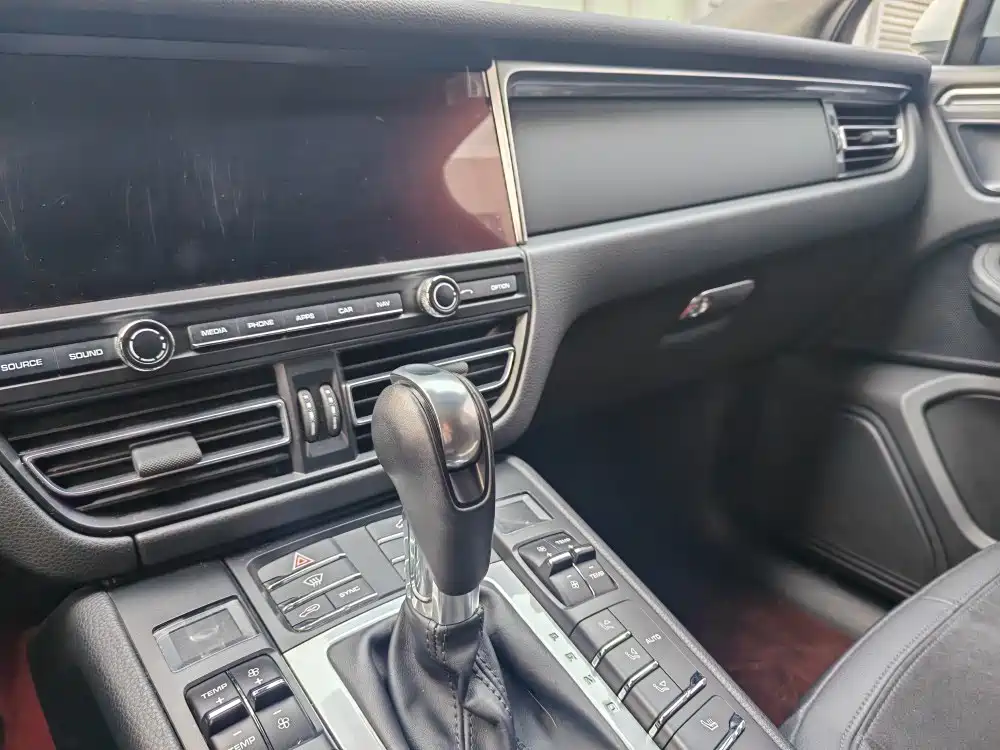 Porsche Macan 2021 Macan 2.0T фото 8