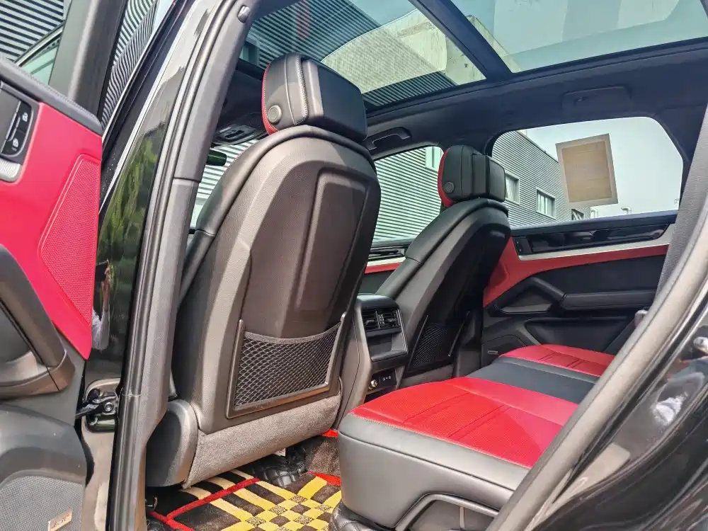 PORSCHE CAYENNE