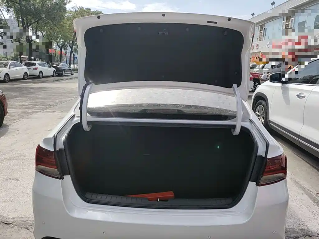 Kia Kaishen 2018 2017 1.6T Automatic GLS