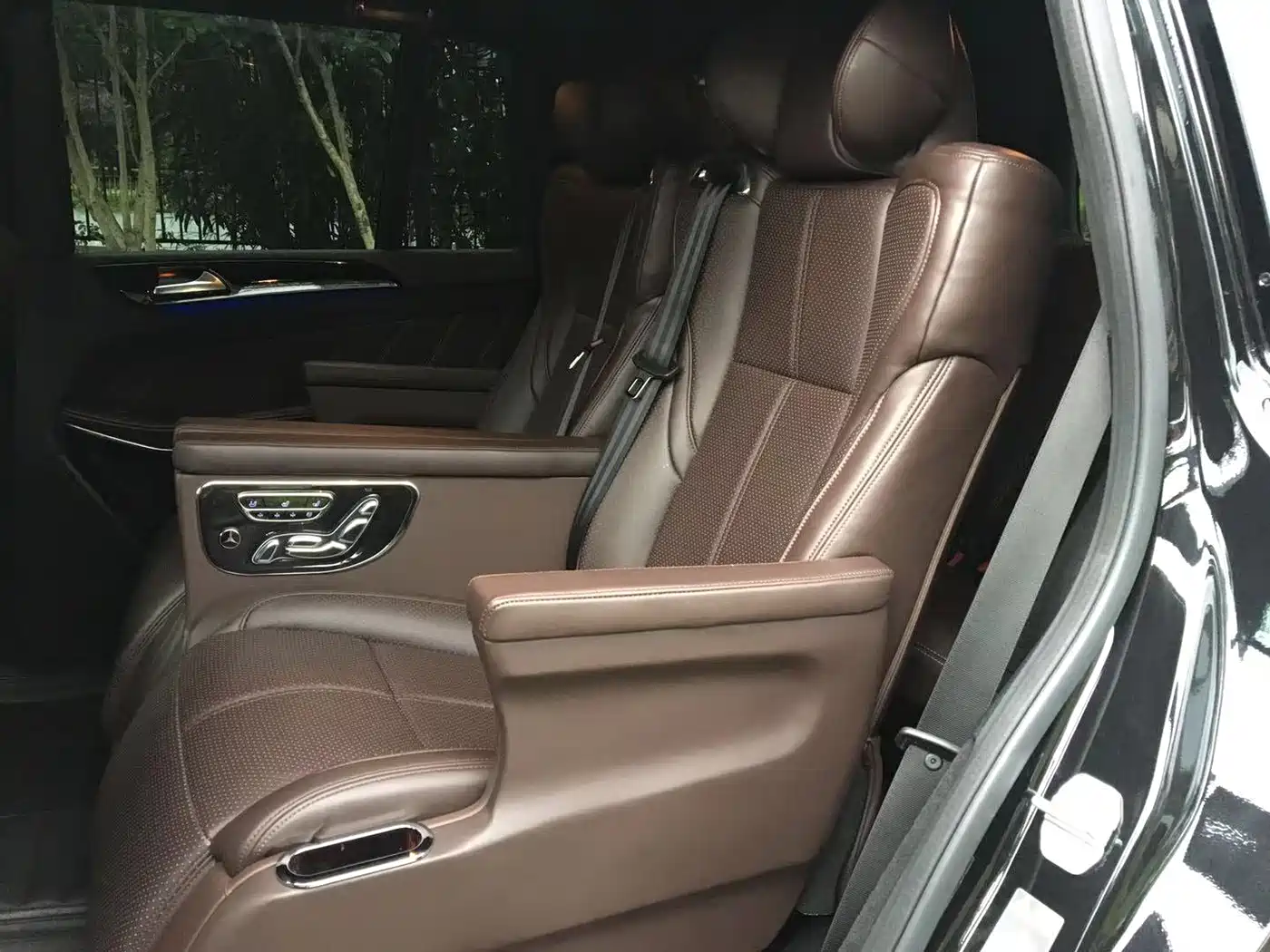 Mercedes-Benz GLS AMG 2017 AMG GLS 63 4MATIC фото 18