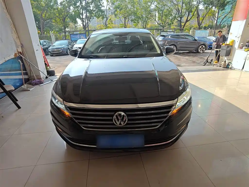 Volkswagen Lavida 2018 280TSI DSG Luxury Edition China V фото 3